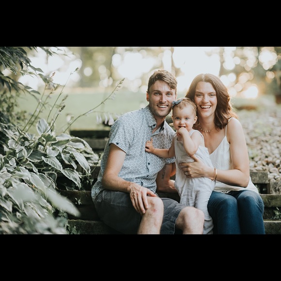 Meet your Posher, Caitlin - Picture 4 of 4